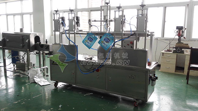 沙司番茄醬包裝機(自立袋、吸嘴袋)整機展示